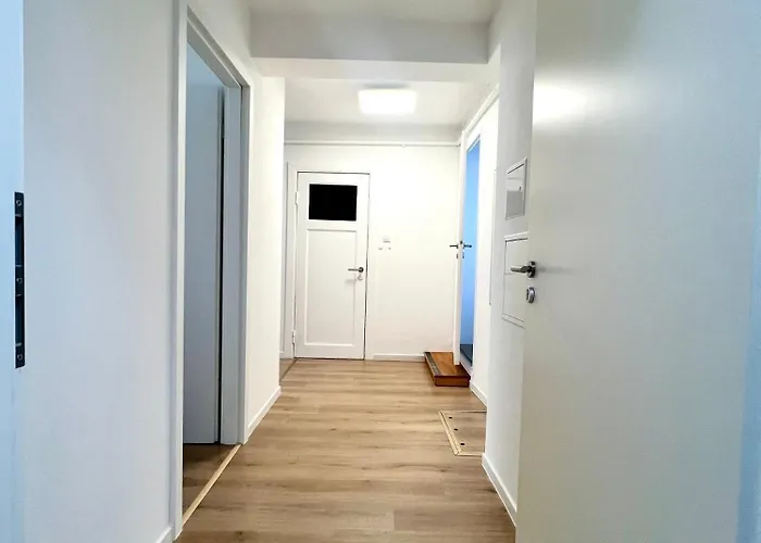3-zimmer-wohnung Für Bis Zu 5 Personen - Nähe Flughafen *